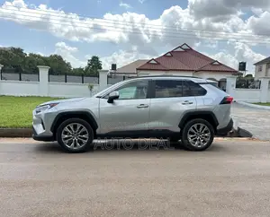 Toyota RAV4 2019 Silver