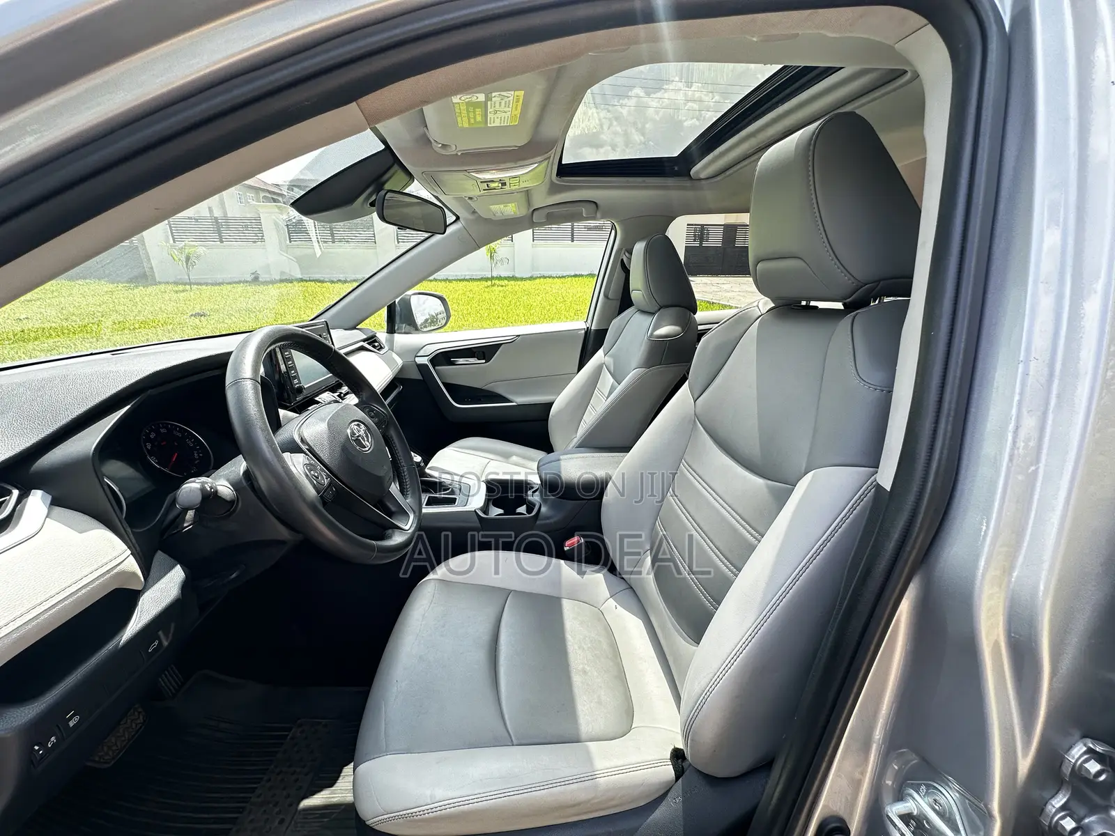 Toyota RAV4 2019 Silver