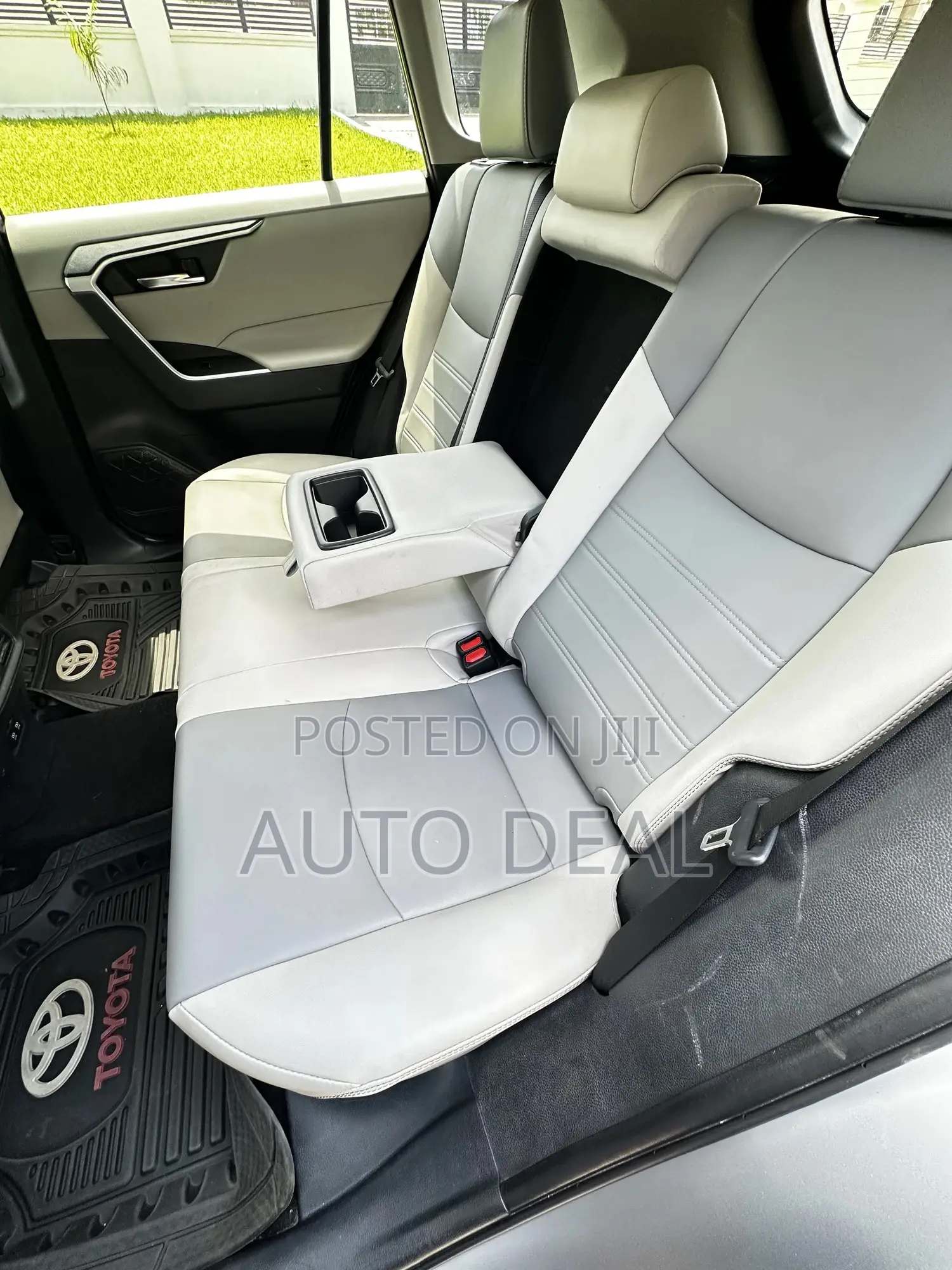 Toyota RAV4 2019 Silver