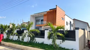 4bdrm Duplex in Tantra Hills, Accra Metropolitan for sale