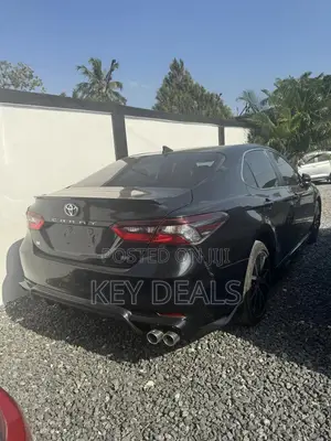 Toyota Camry SE 2024 Black