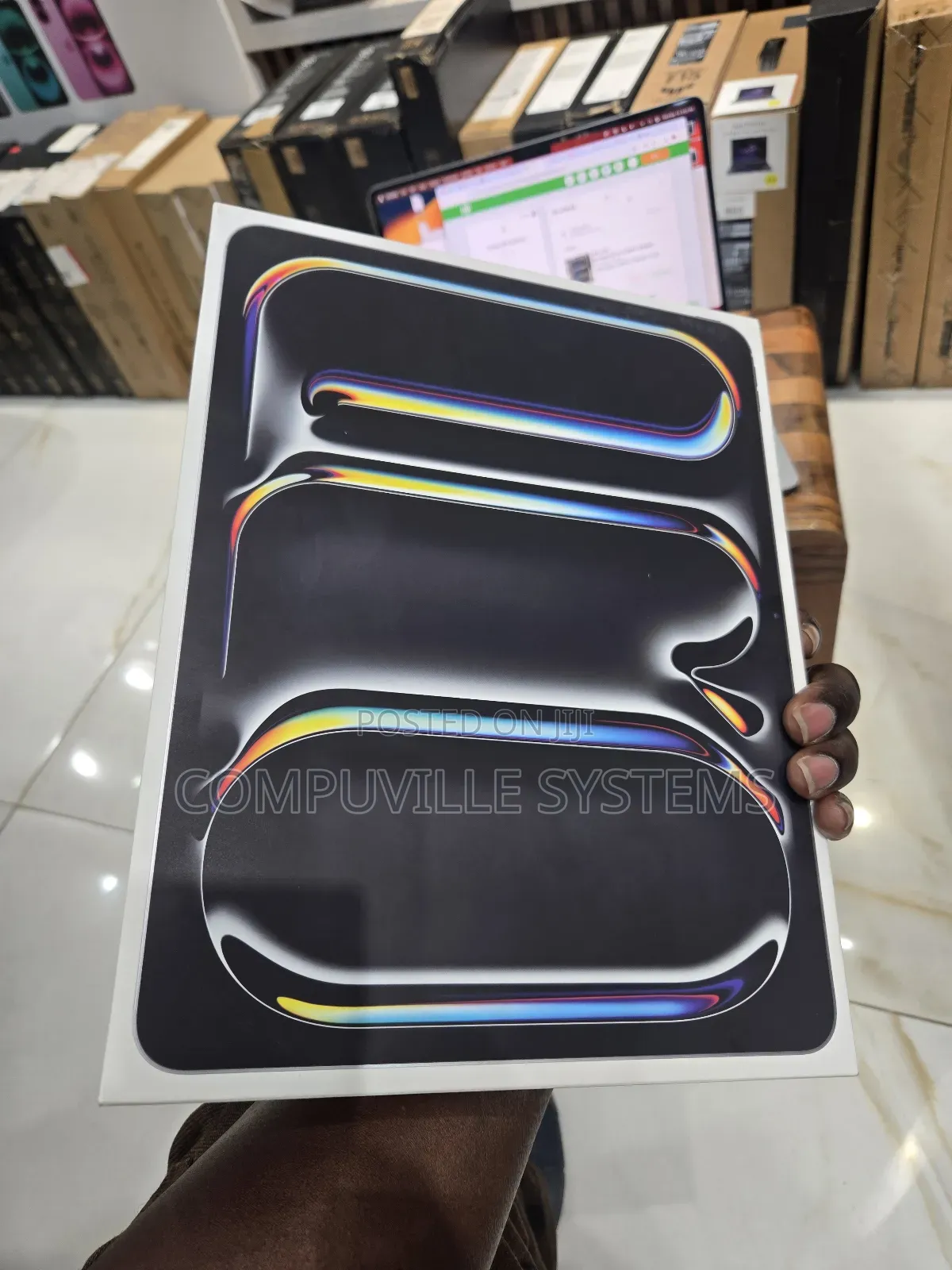New Apple iPad Pro 13 (2024) 256 GB Black