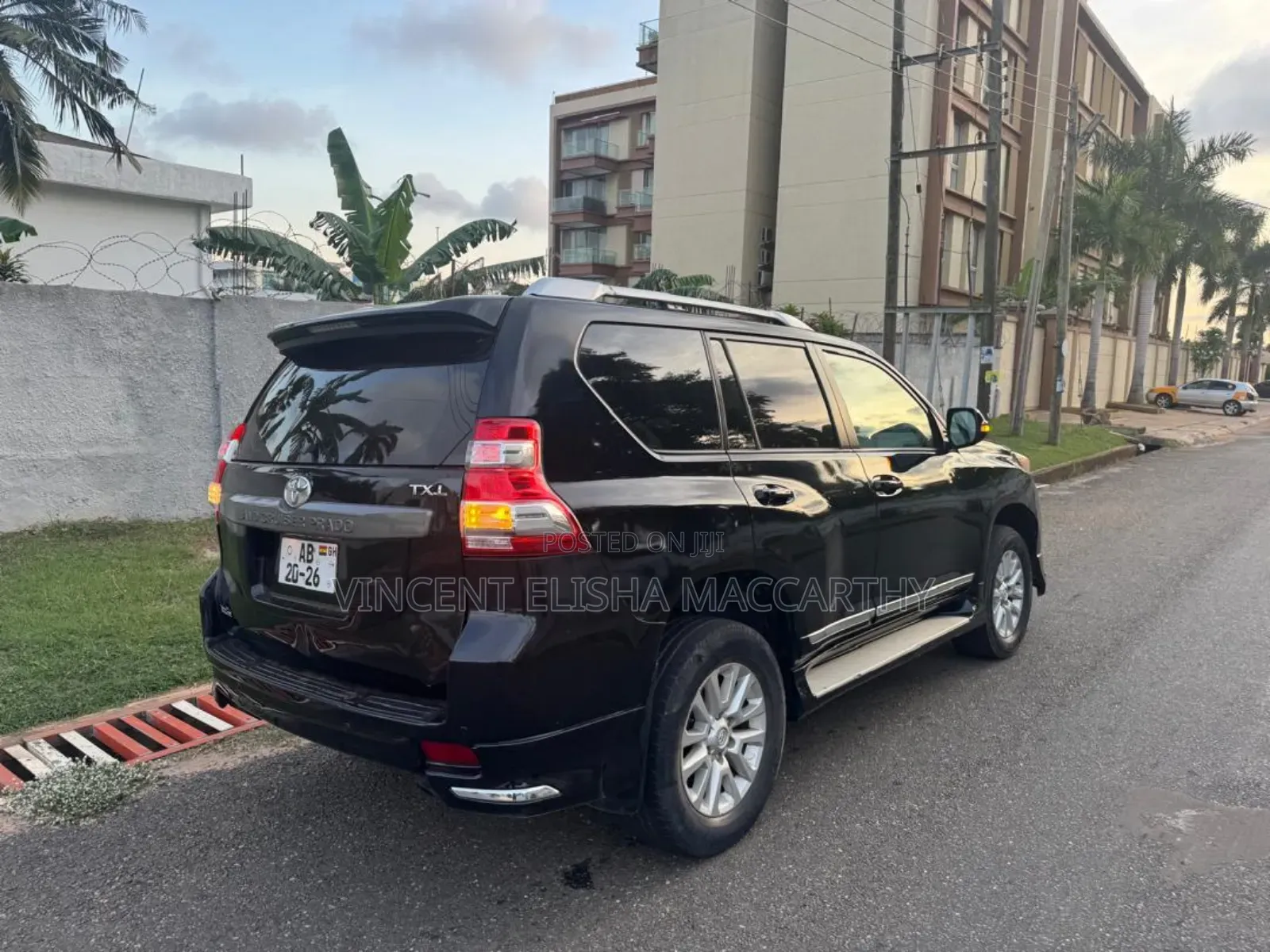 Toyota Land Cruiser Prado 2016 Black