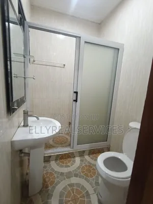 3bdrm Apartment in Ellyrealservices, Owusu Ansah for rent