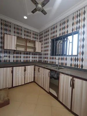 3bdrm Apartment in Ellyrealservices, Owusu Ansah for rent