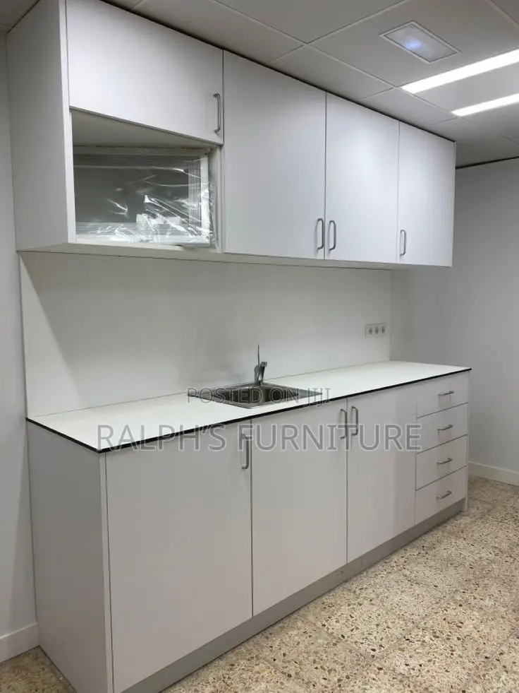 Kitchen Cabinet and Islands