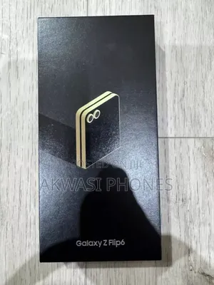 New Samsung Galaxy Z Flip6 256 GB Gold