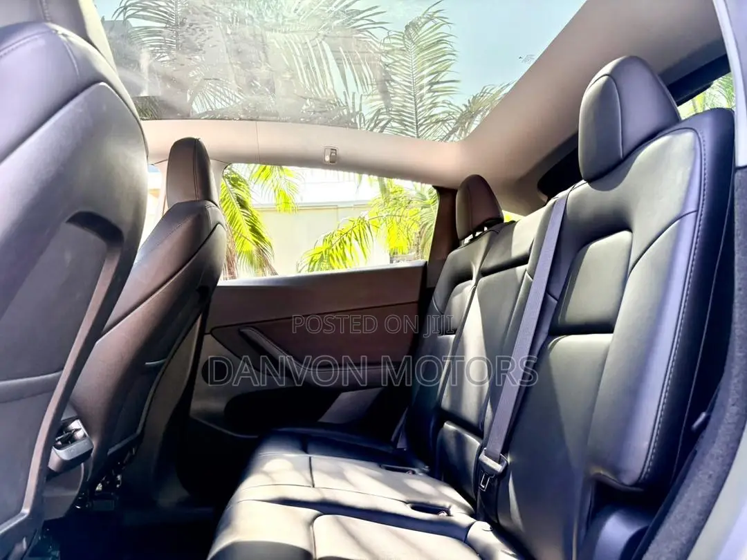 Tesla Model Y 75D kWh Long Range AWD 2023 Black