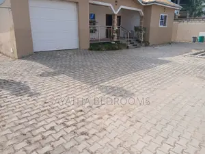 3bdrm House in Okpoigonno, Spintex for rent