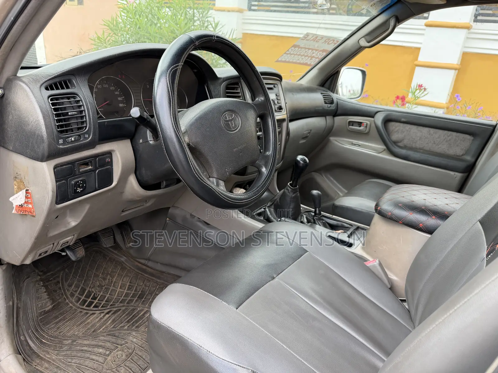 Toyota Land Cruiser 100 4.7 Executive 2006 Gold