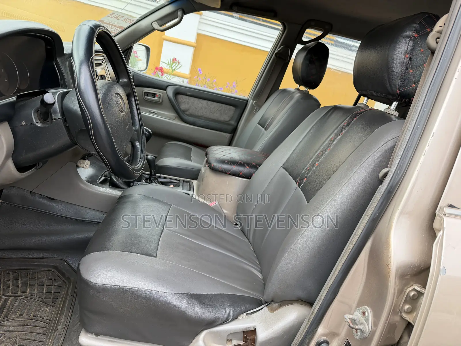 Toyota Land Cruiser 100 4.7 Executive 2006 Gold