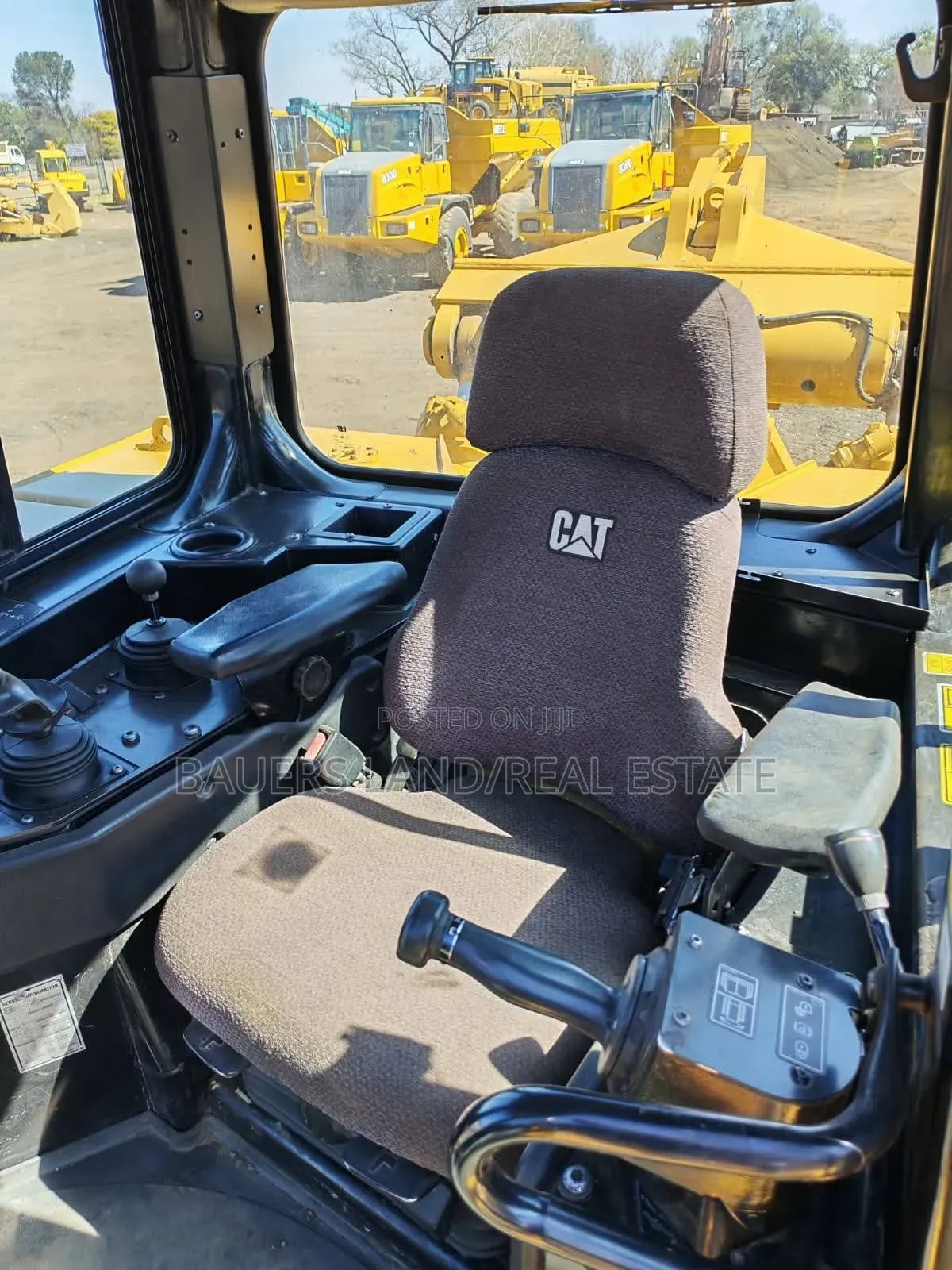 Caterpillar D8r Bulldozer.