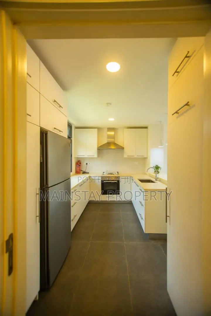 3bdrm Townhouse / Terrace in Oyarifa for rent
