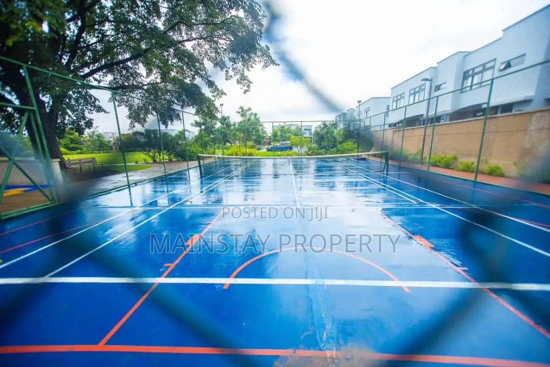 3bdrm Townhouse / Terrace in Oyarifa for rent