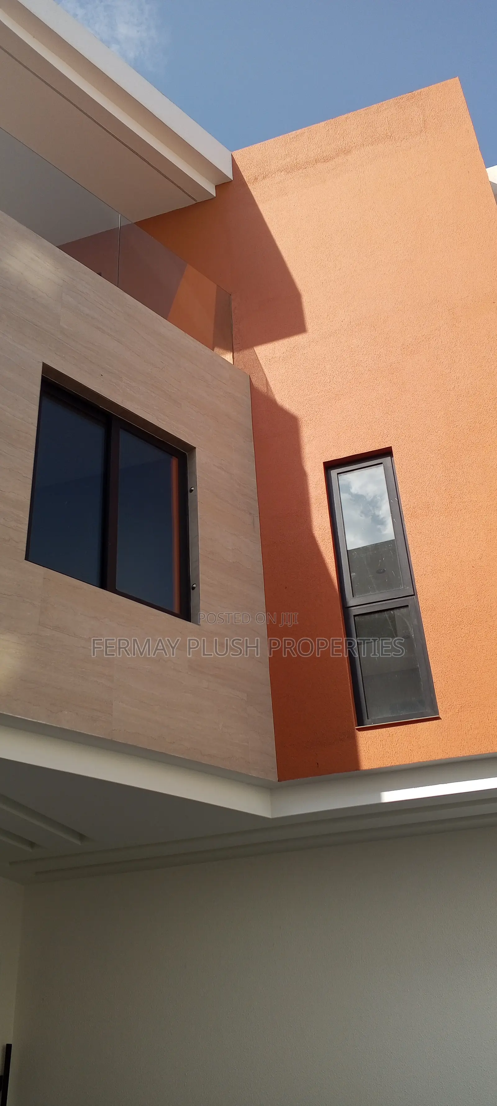 4bdrm House in Dzorwulu, Accra Metropolitan for sale