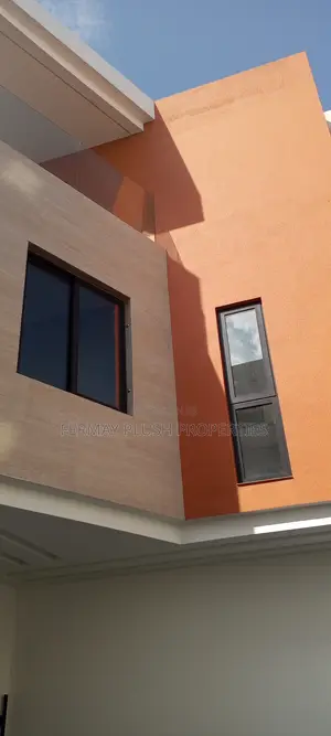 4bdrm House in Dzorwulu, Accra Metropolitan for sale