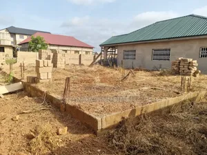 2bdrm House in Kutunse, Amasaman for sale