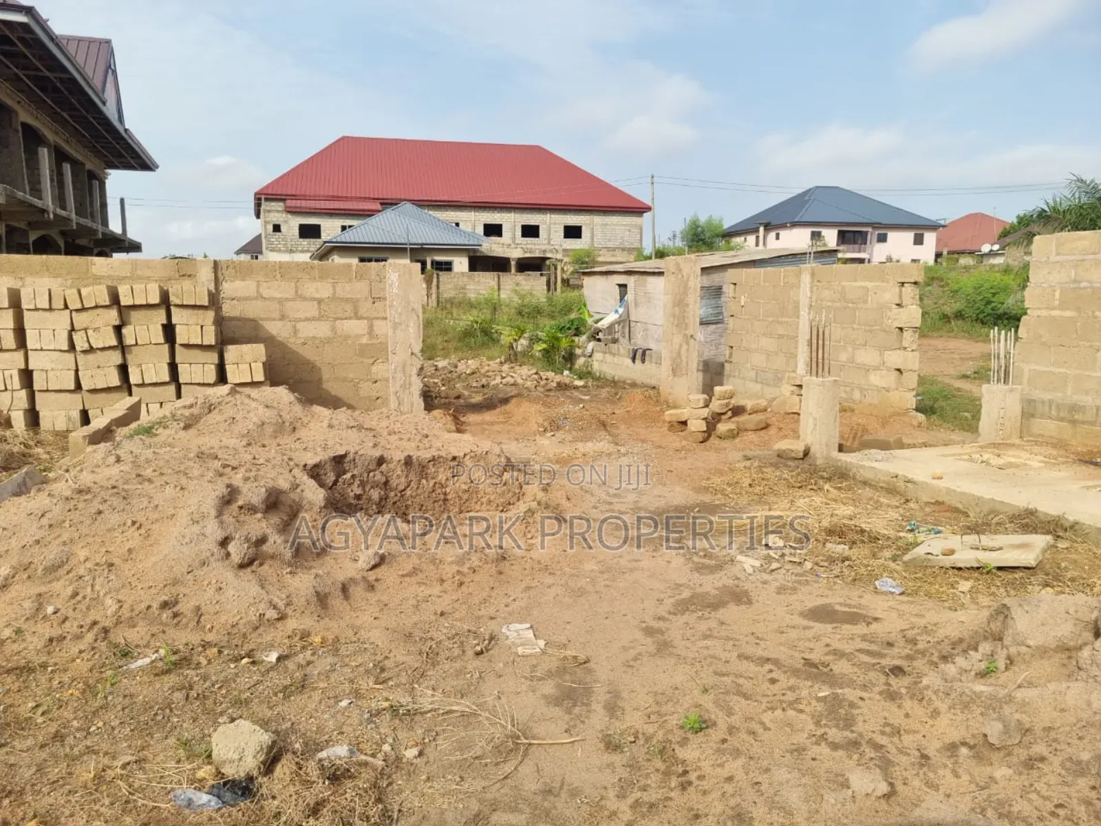 2bdrm House in Kutunse, Amasaman for sale