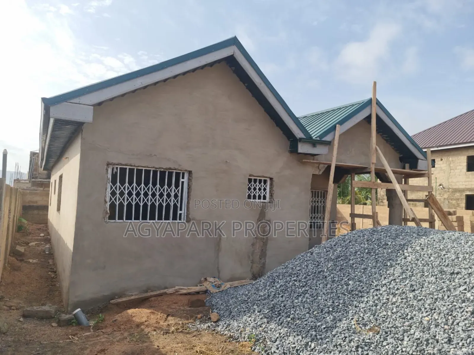 2bdrm House in Kutunse, Amasaman for sale