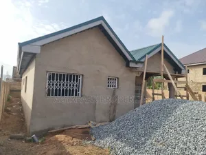 2bdrm House in Kutunse, Amasaman for sale