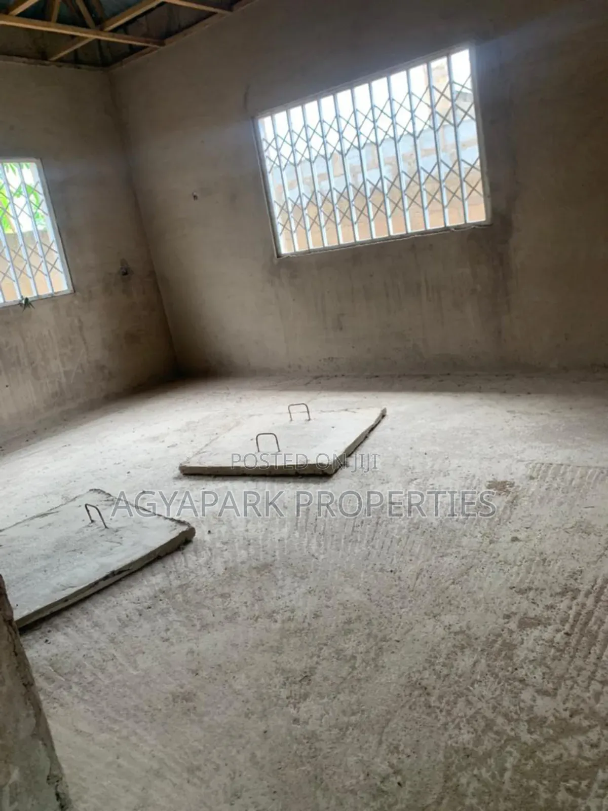 2bdrm House in Kutunse, Amasaman for sale
