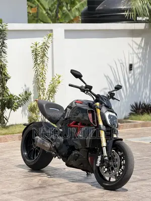 Ducati Diavel 1260 S 2022 Black