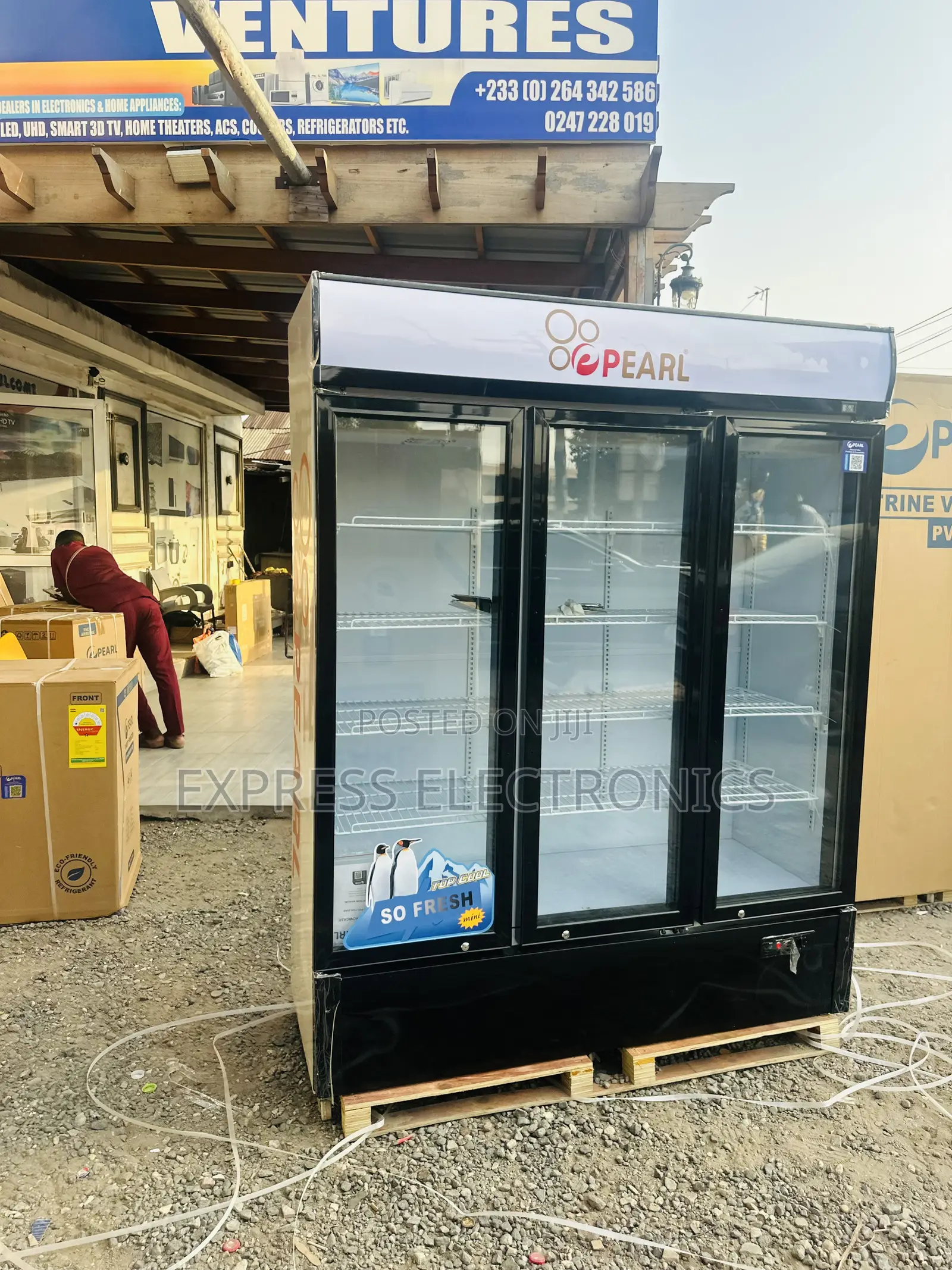 Ultra Modern Sleek Three Doors Pearl Display Fridge