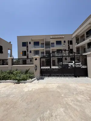 2bdrm Apartment in Westhills Mall for rent
