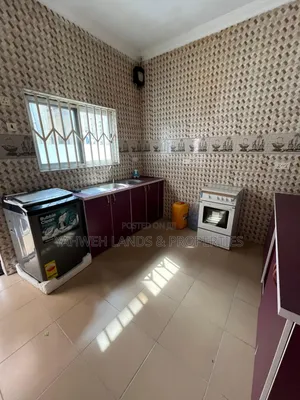 3bdrm House in Spintex, Baatsona Total for rent