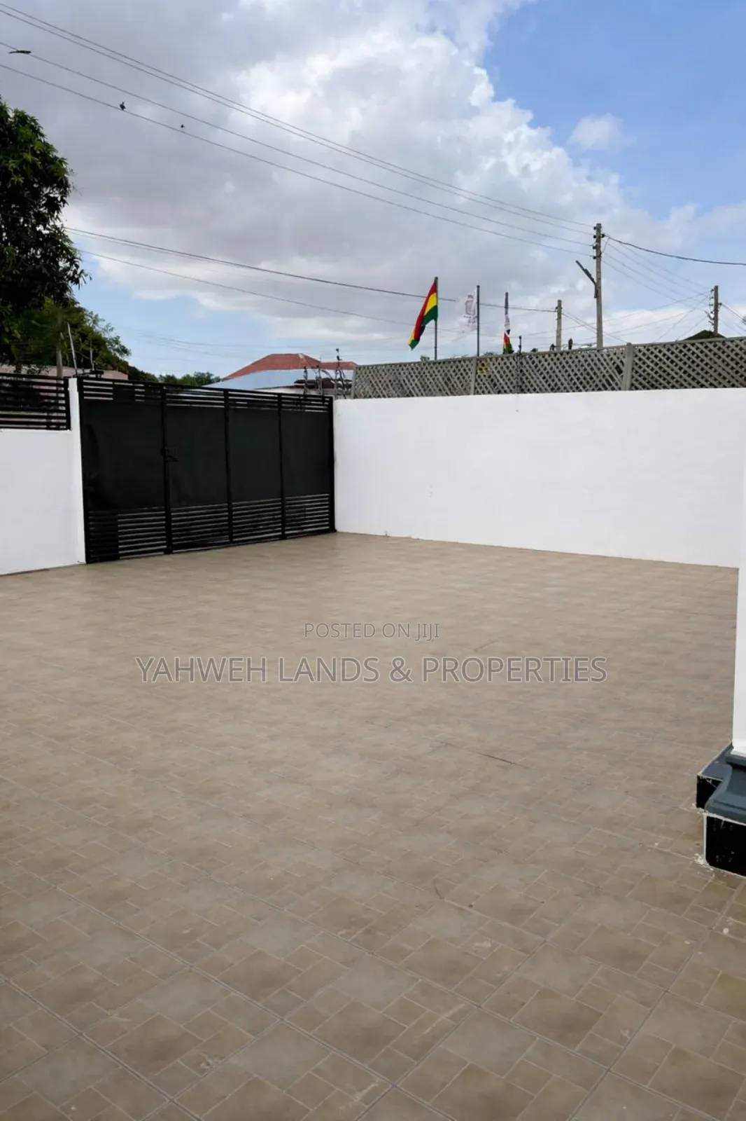 3bdrm House in Spintex, Baatsona Total for rent
