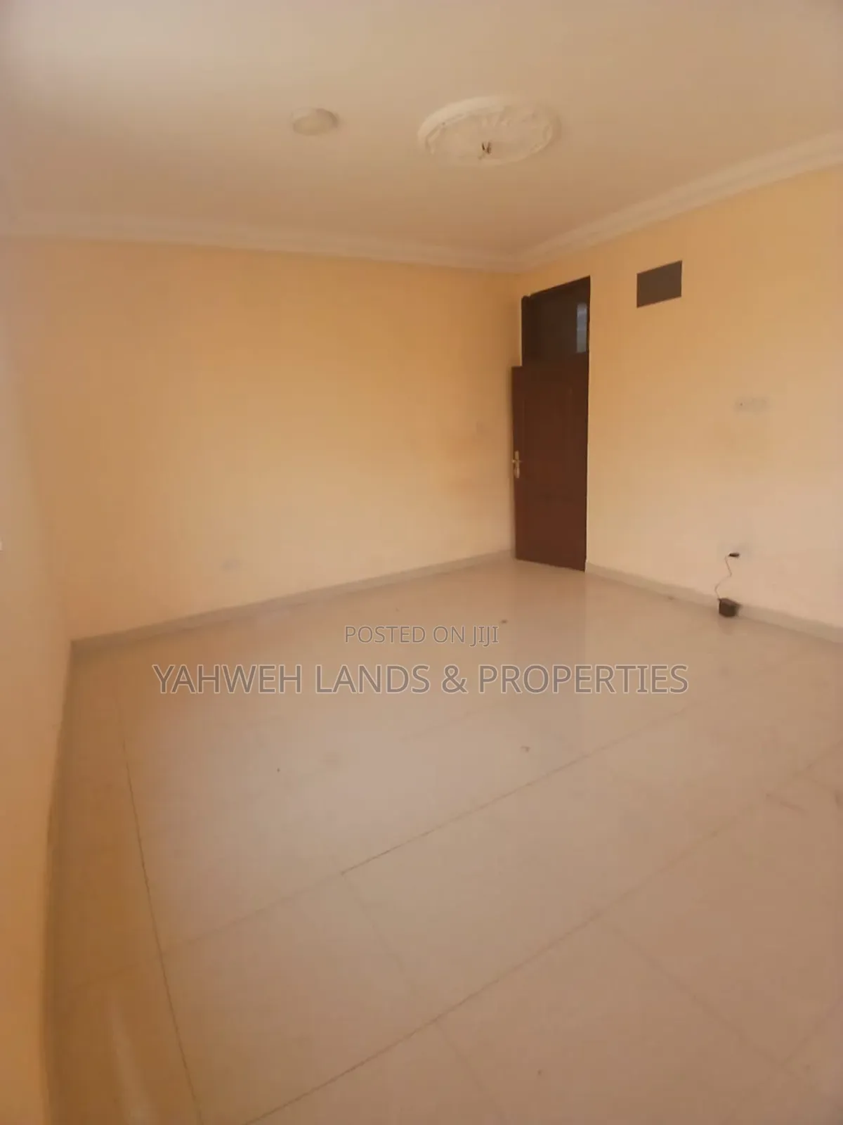 3bdrm Apartment in Spintex, Baatsona Total for rent