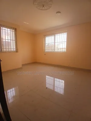3bdrm Apartment in Spintex, Baatsona Total for rent