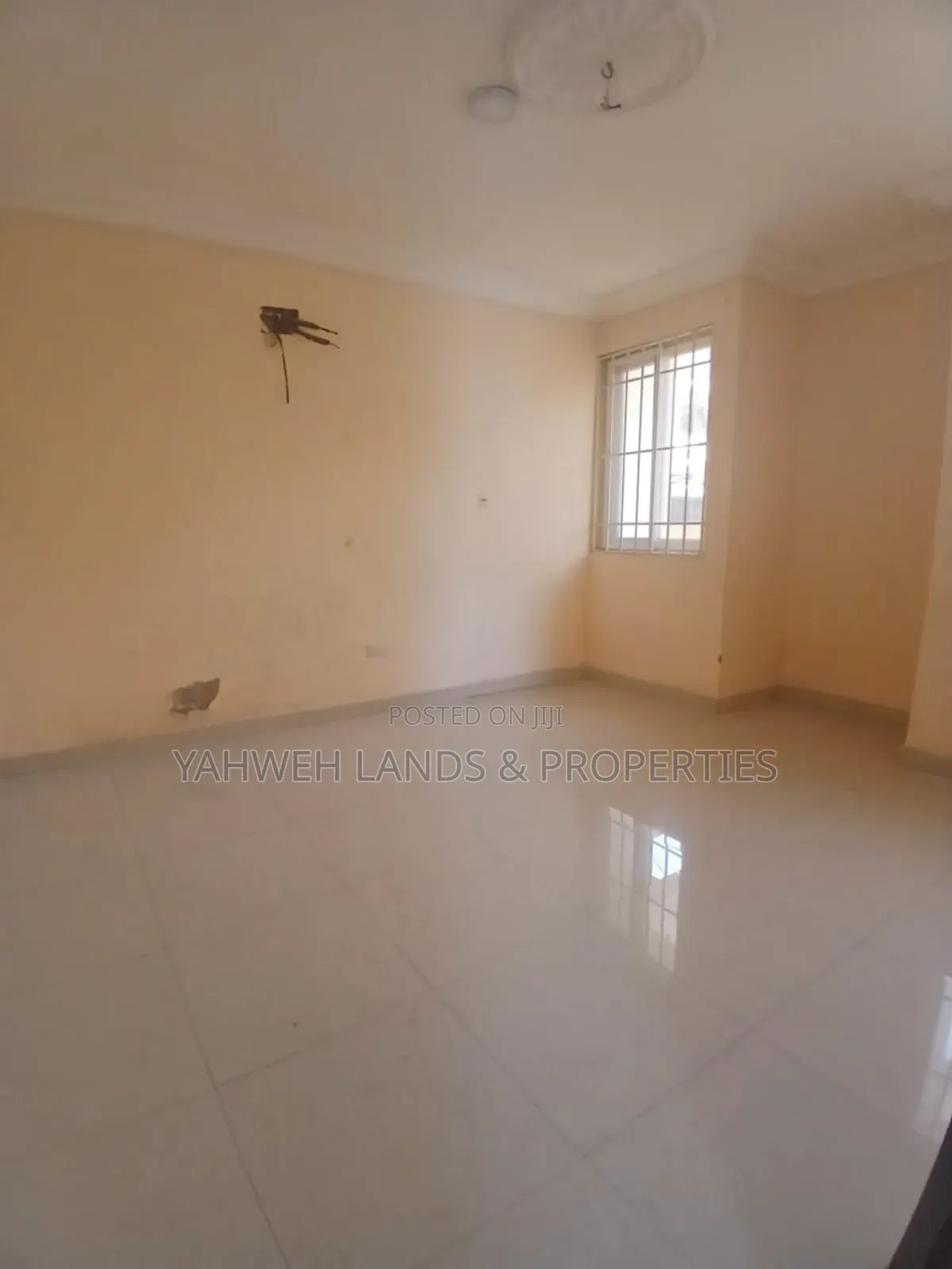 3bdrm Apartment in Spintex, Baatsona Total for rent