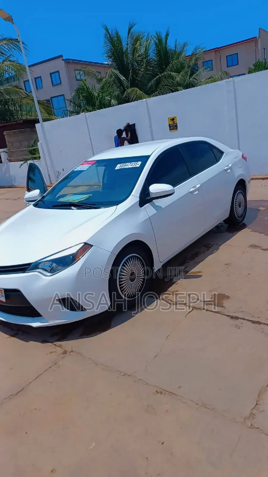 Toyota Corolla LE Eco 4dr Sedan (1.8L 4cyl CVT) 2015 White