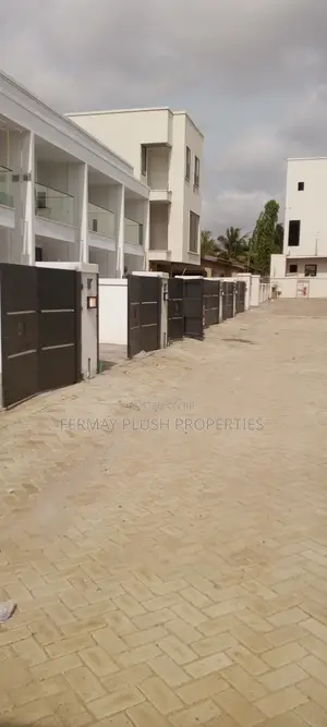 2bdrm House in Ashale Botwe, Accra Metropolitan for sale
