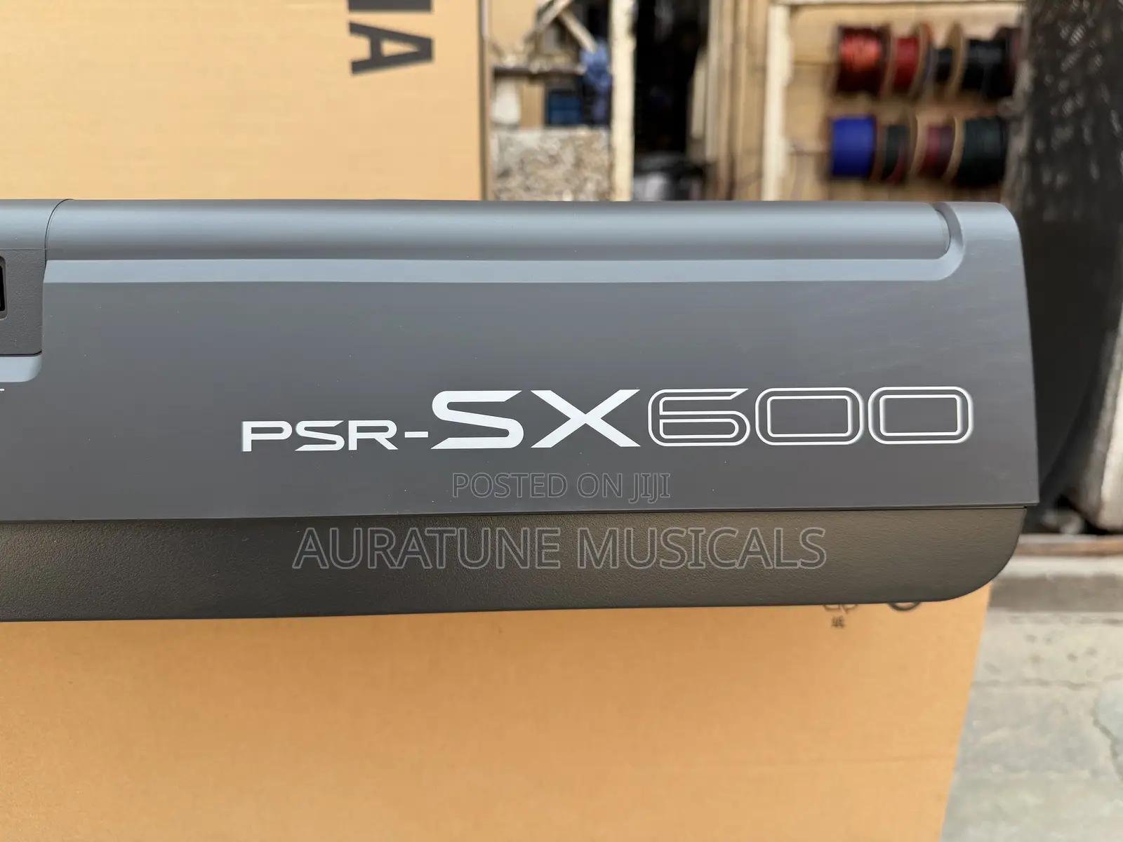 Yamaha PSR-Sx600 61-Keys Keyboard