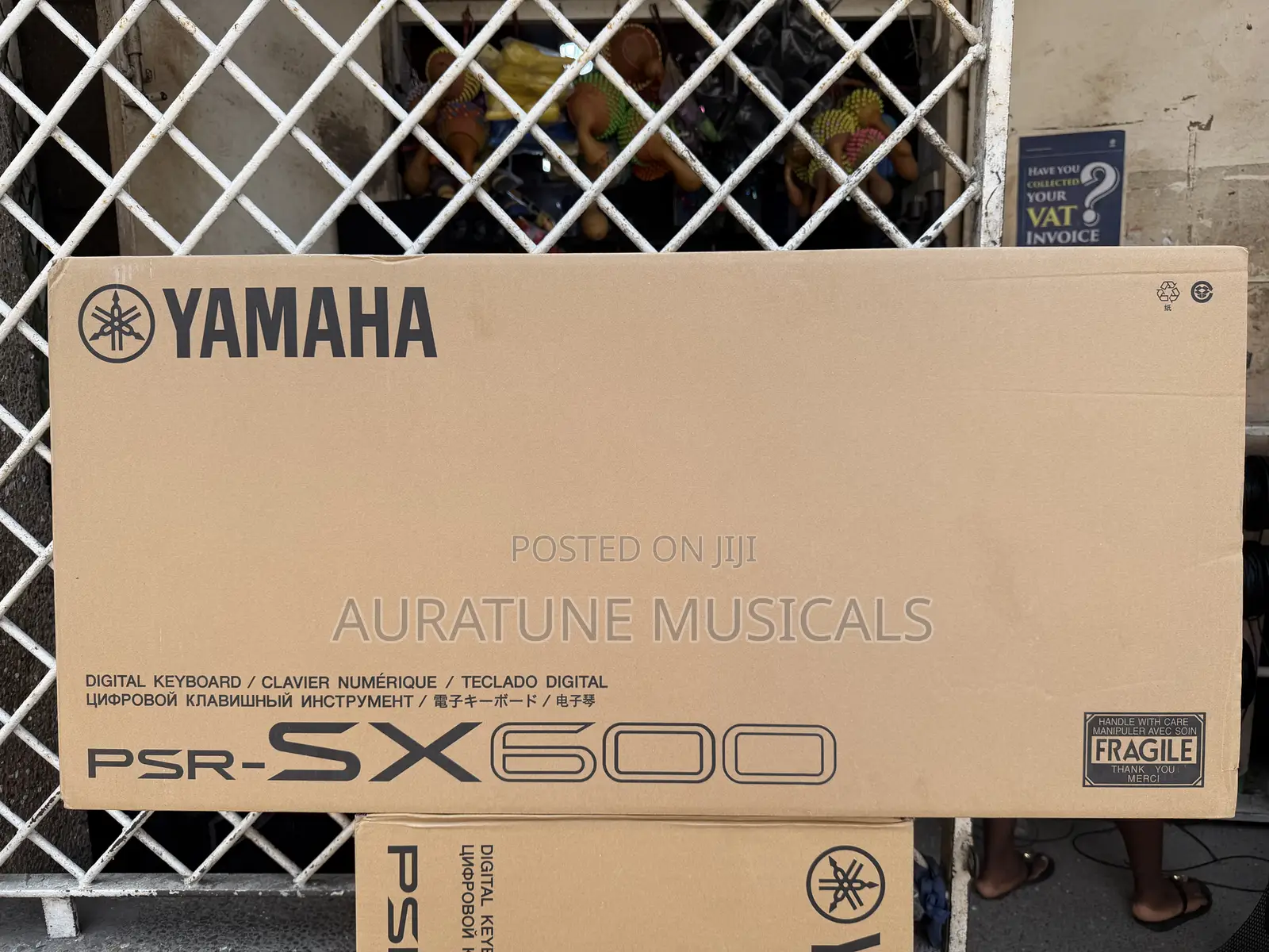 Yamaha PSR-Sx600 61-Keys Keyboard