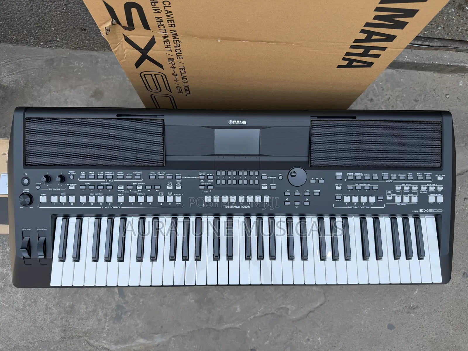 Yamaha PSR-Sx600 61-Keys Keyboard
