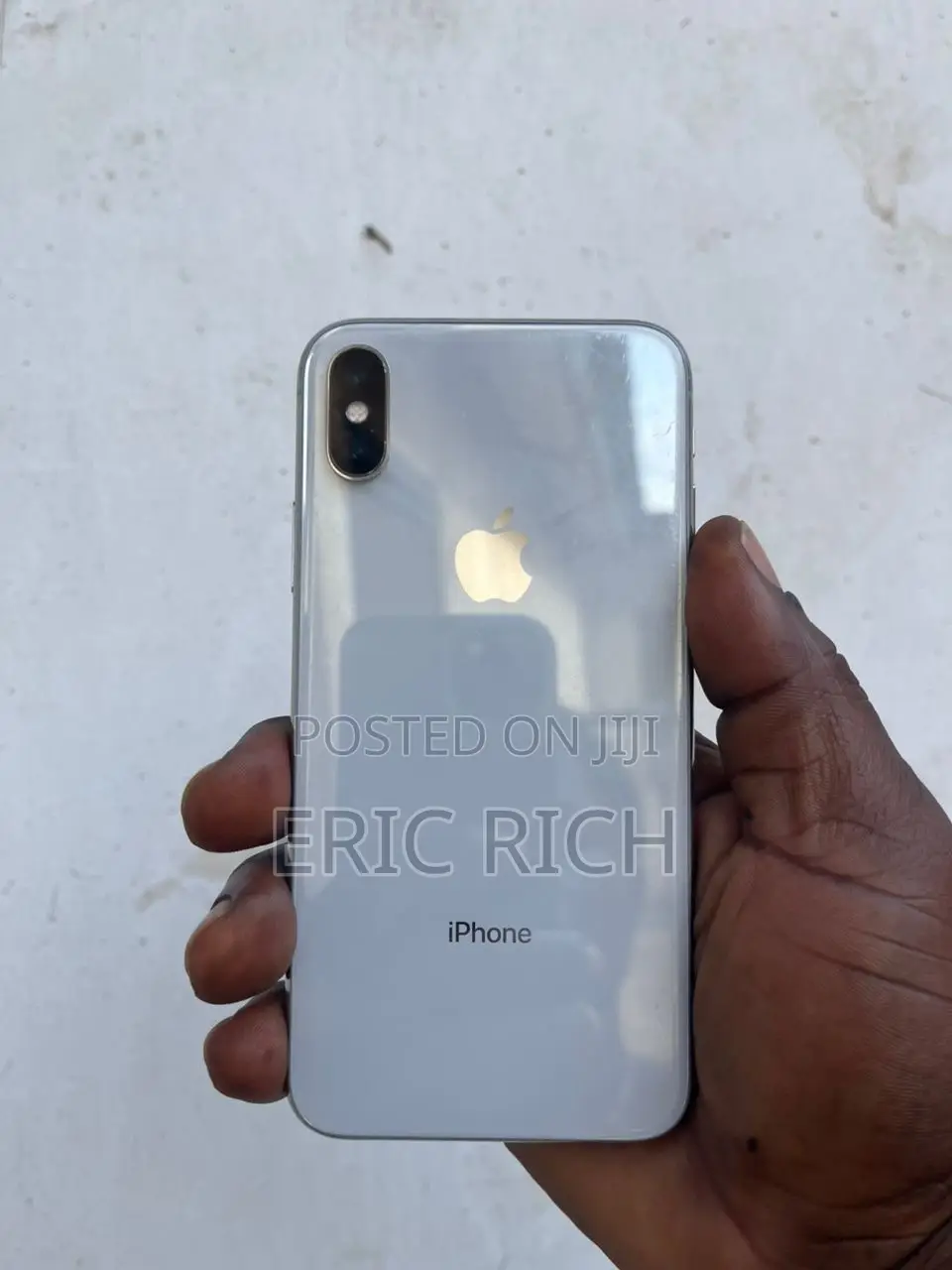 Apple iPhone X 64 GB White