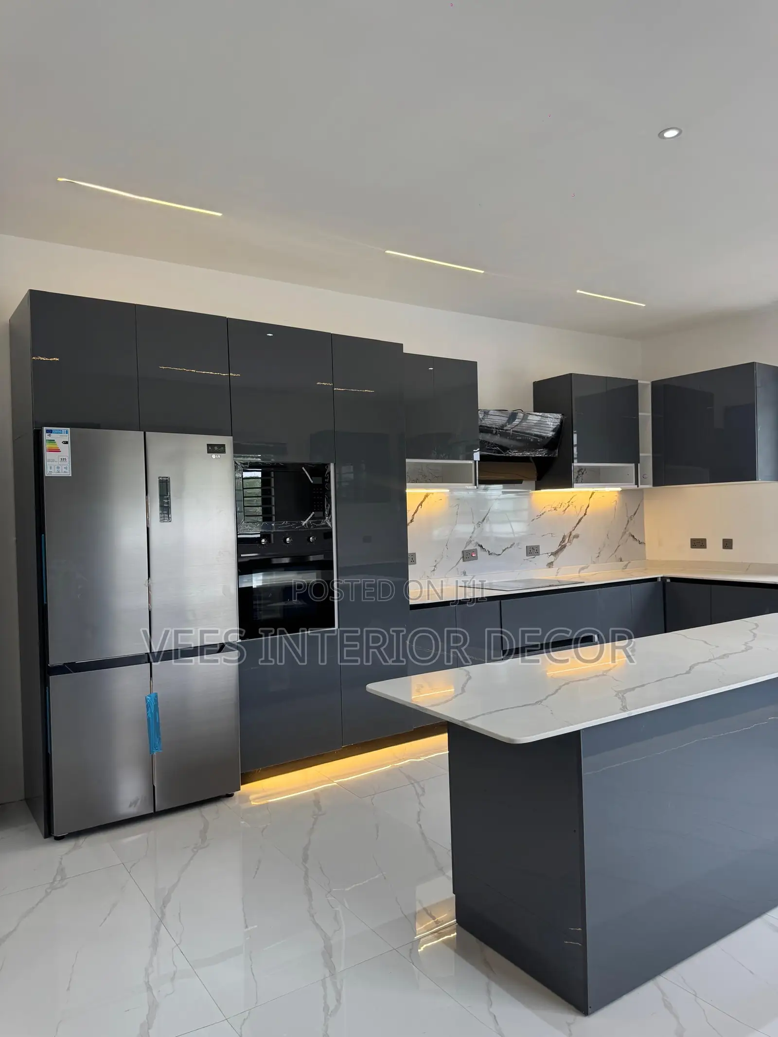 Kitchen Cabinet
