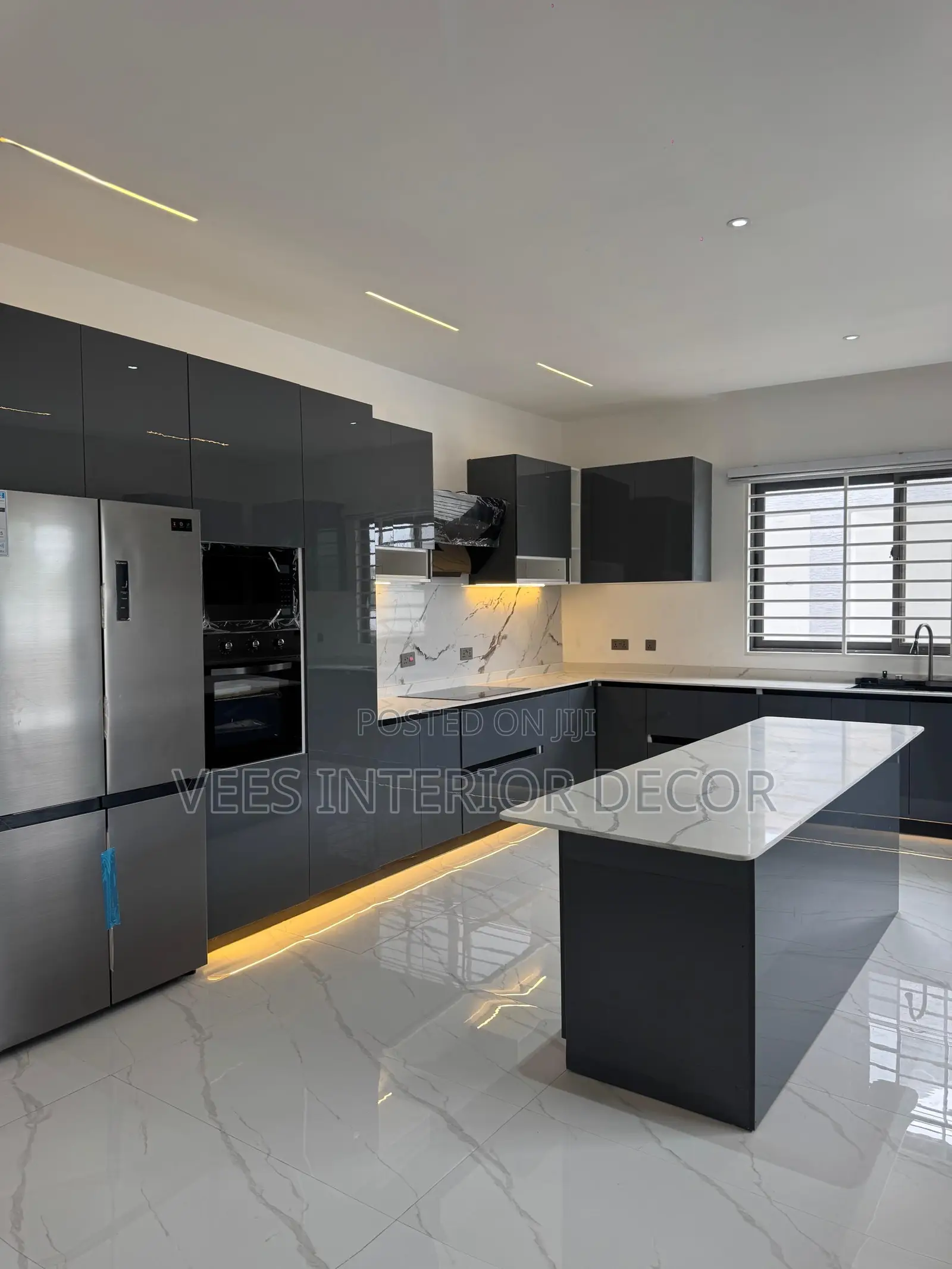 Kitchen Cabinet