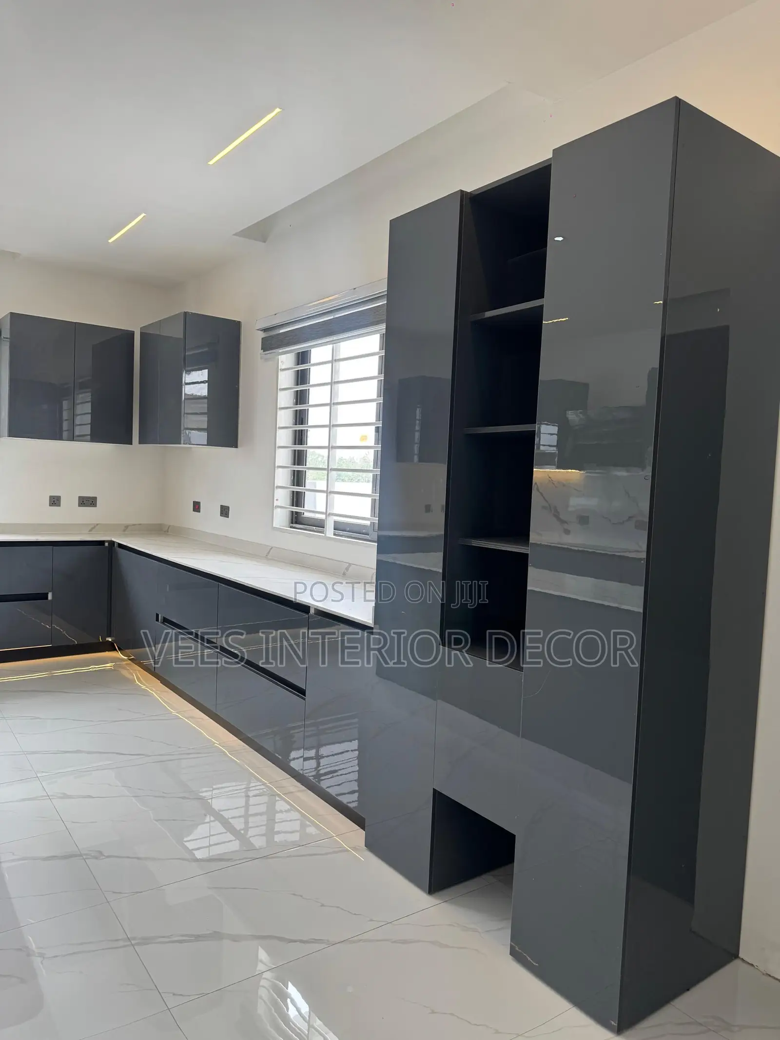 Kitchen Cabinet