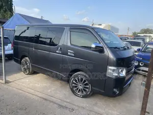 Toyota Grand HiAce 2015 Grey
