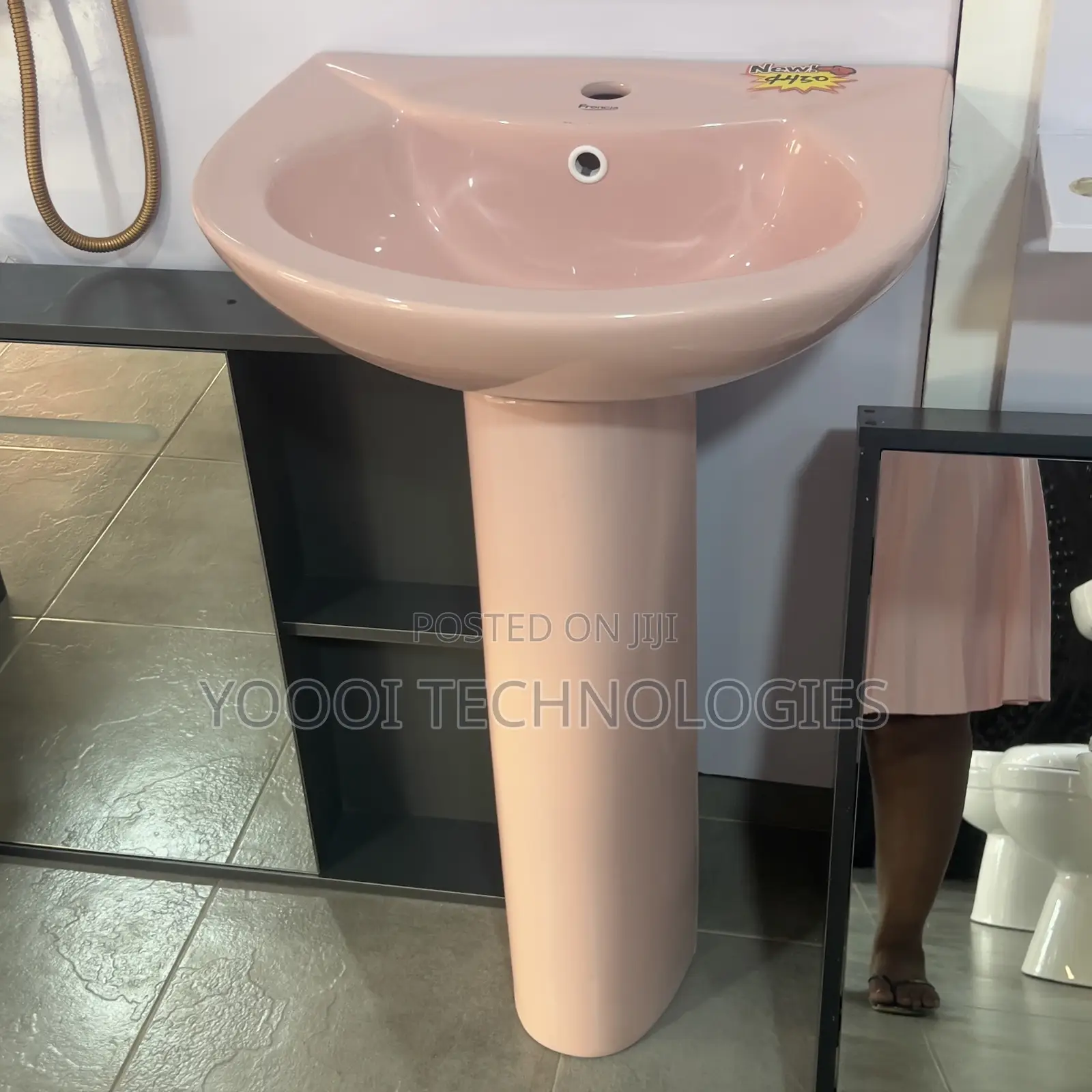 Frencia Pink Pedestal Basin