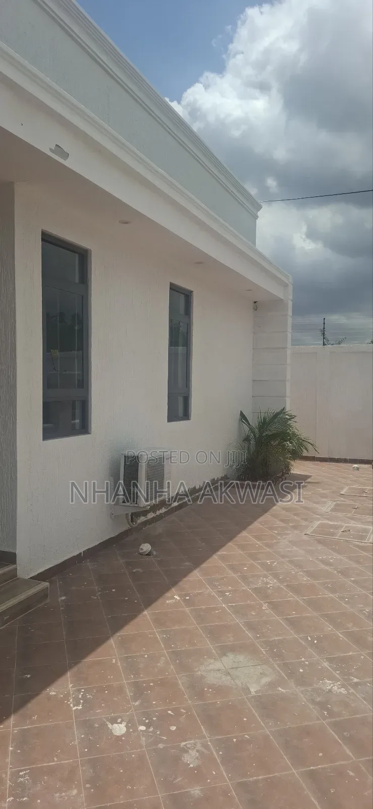 3bdrm House in Community 24, Tema Metropolitan for sale