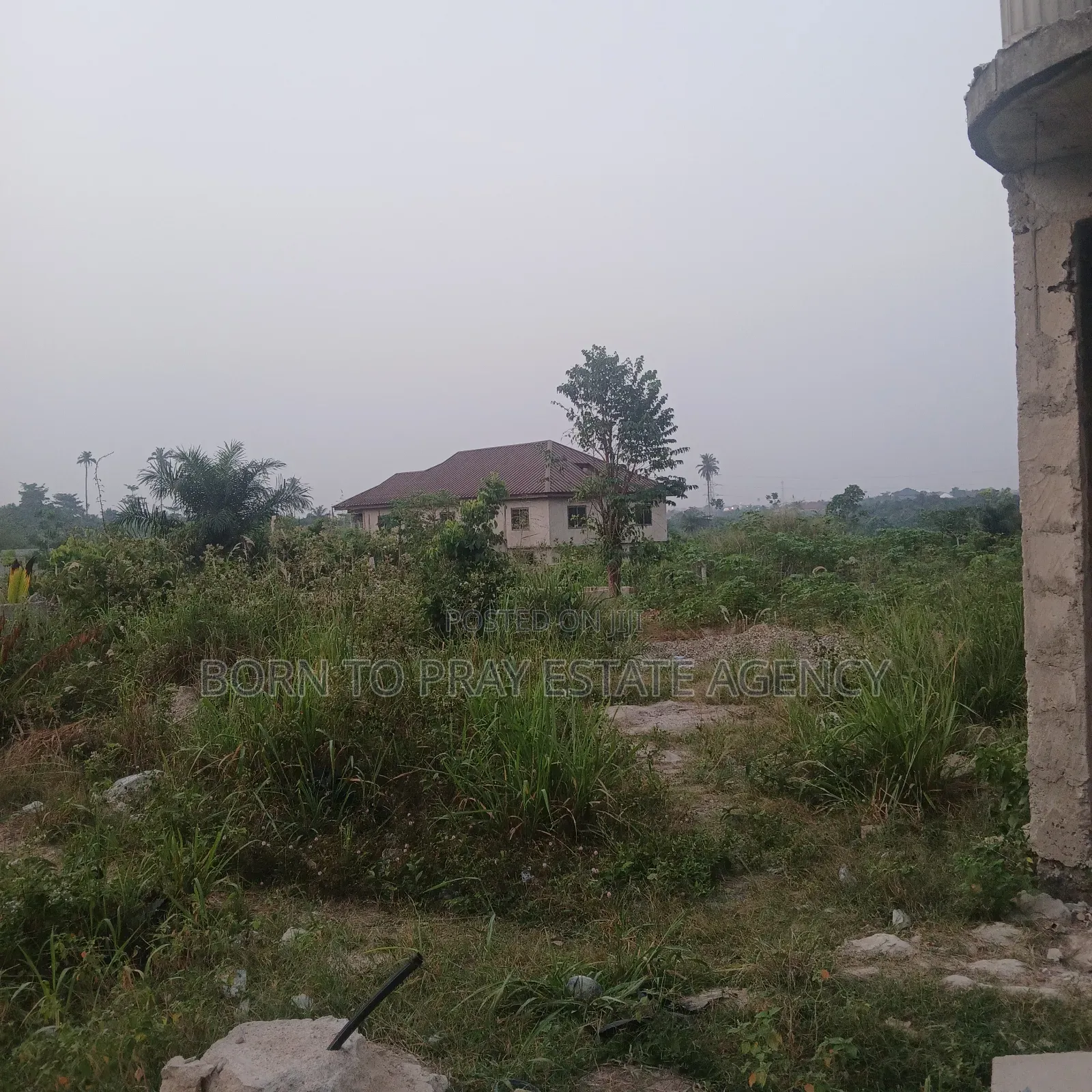 40 × 90 Half Plot of Land for Sale