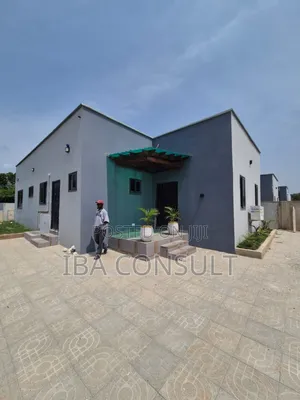 3bdrm Townhouse/Terrace in Ayi Mensah, Oyarifa for sale