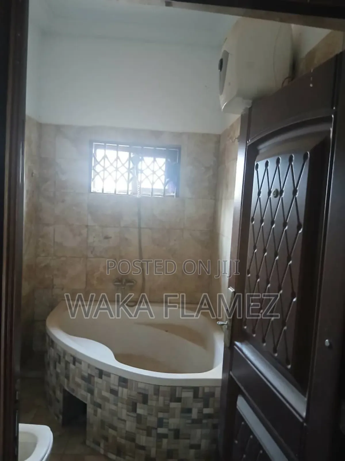 4bdrm House in Waka Properties, Amasaman for rent