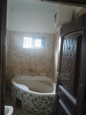 4bdrm House in Waka Properties, Amasaman for rent