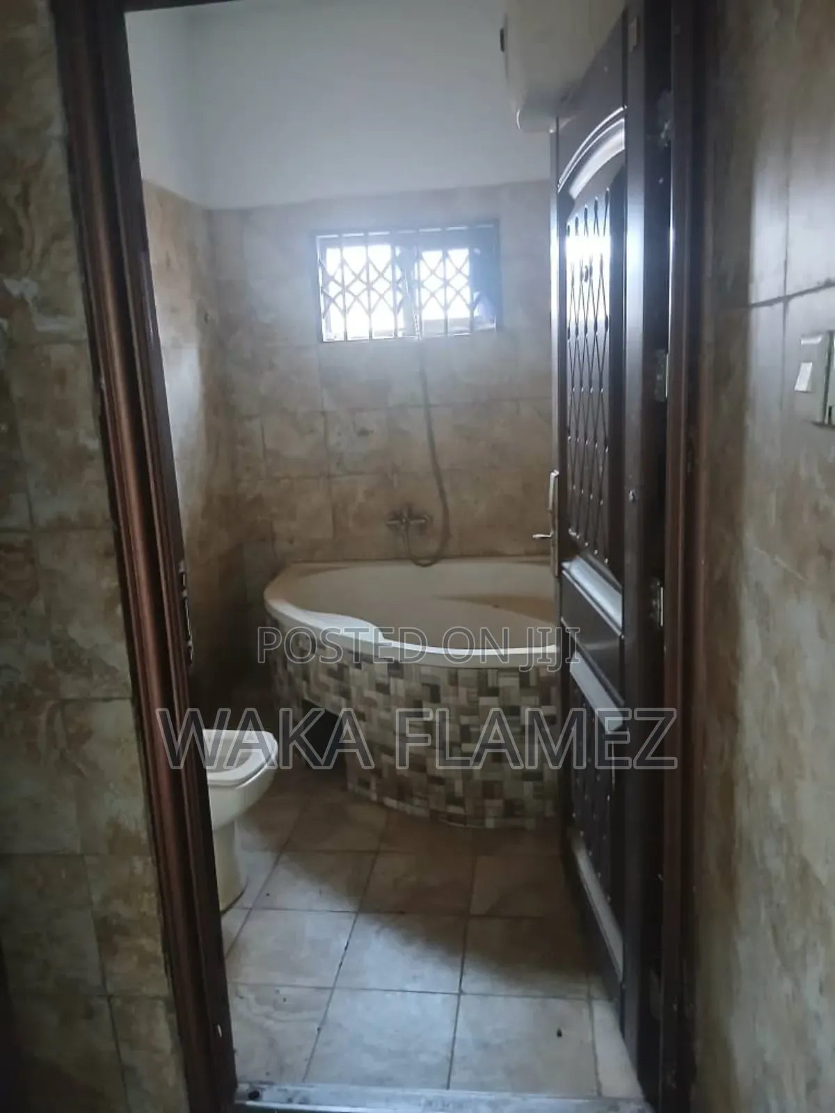 4bdrm House in Waka Properties, Amasaman for rent